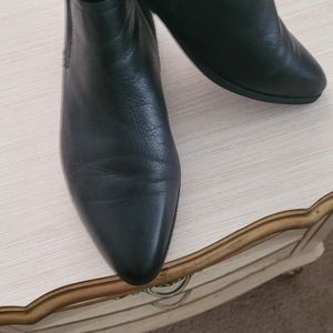 Naturalizer "Zarie"  Leather bootie size 12M.